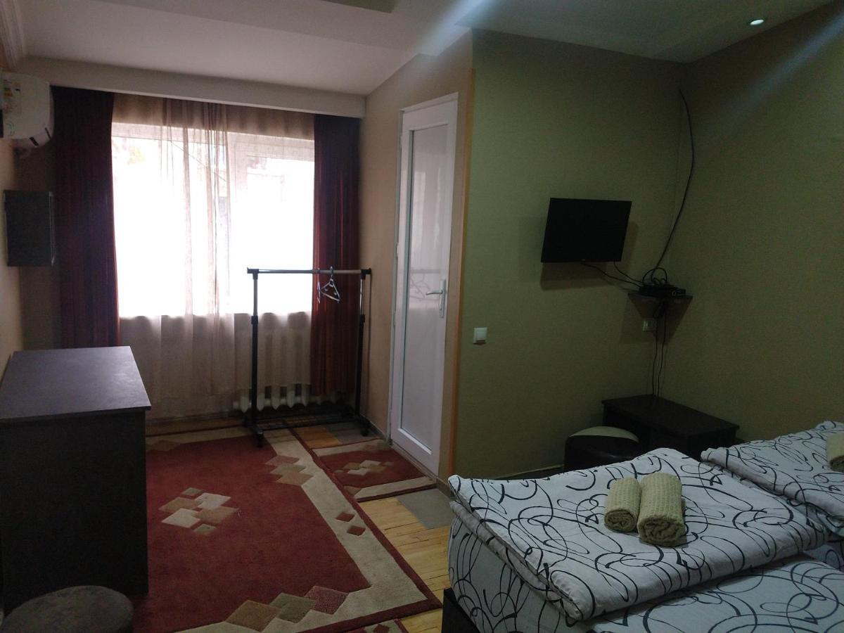 Hotel Bu Tiflis Exterior foto