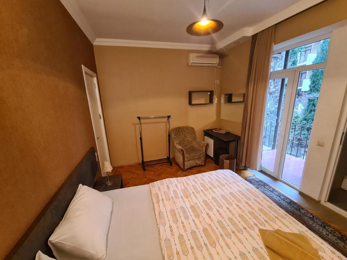 Hotel Bu Tiflis Exterior foto